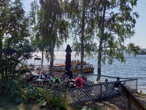 Odotellaan vesibussin lähtöä