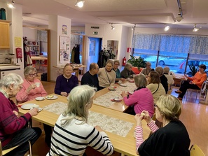 Kuunneltiin Anu Uhtion terveisiä Reumaliitosta